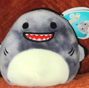 NWT 5-inch "Tie-Dye" Gray Smiling Gordon Walgreen's Exclusive Squishmallow